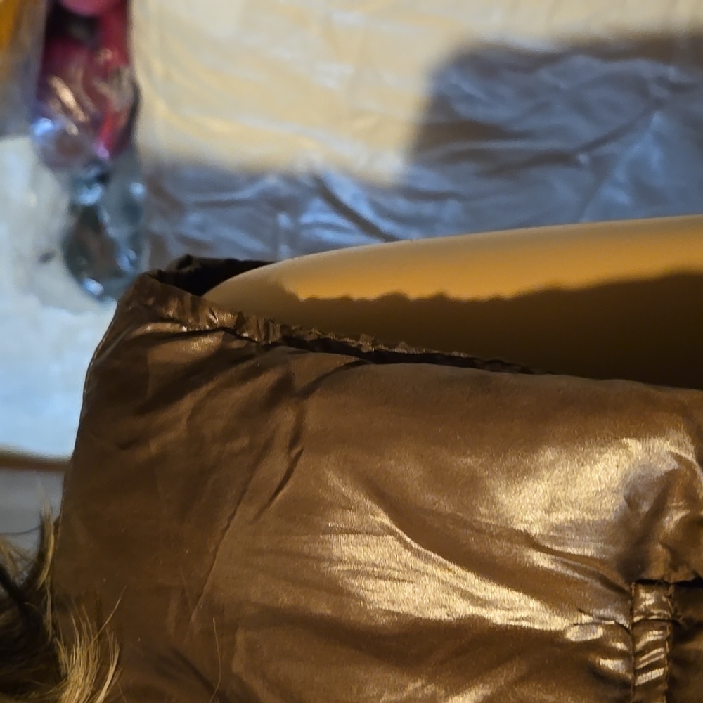 Vest - Picture 4 of 7